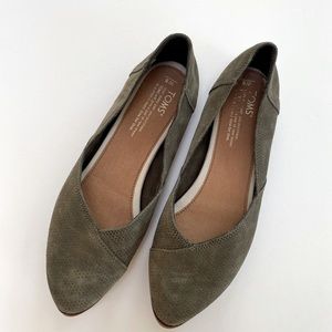 Toms Jutti Suede Flats